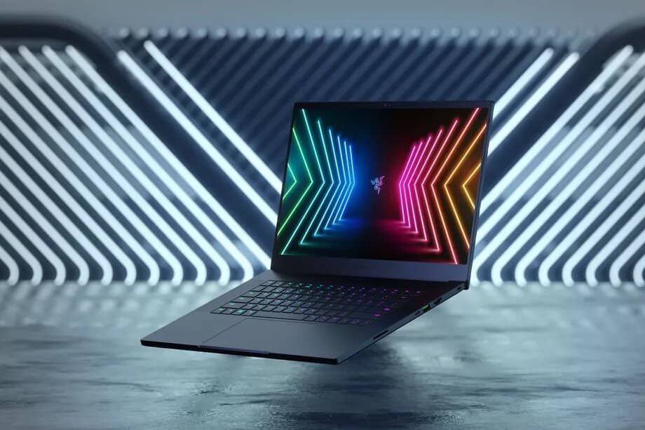 Razer утверждает, что ее новый Blade 15 является “самым тонким” 15-дюймовым игровым ноутбуком RTX