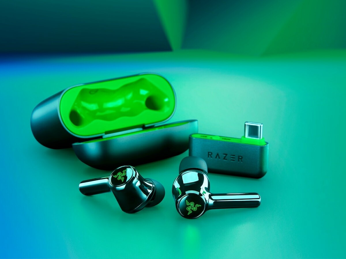 Бездротові ігрові навушники Razer Hammerhead HyperSpeed for Xbox відмінно підійдуть для використання в дорозі